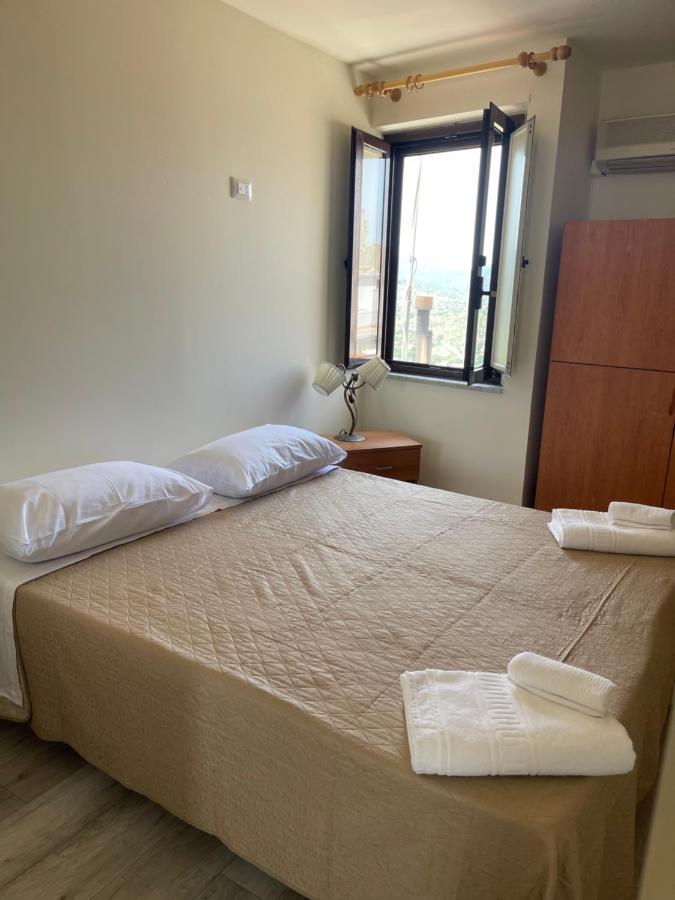 Casa Vacanza Antico Baglio Castelbuono  Luaran gambar